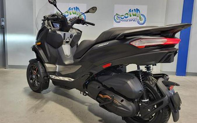 2024 Piaggio MP3 530 Exclusive