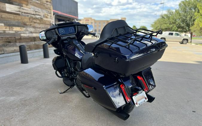 2025 Harley-Davidson® Street Glide® Ultra Mystic Shift - Black Finish