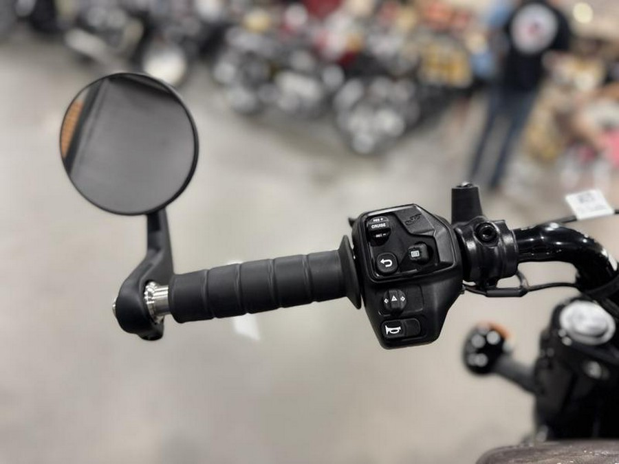 2025 Indian Motorcycle® Scout® Bobber Limited +Tech Nara Bronze Metallic