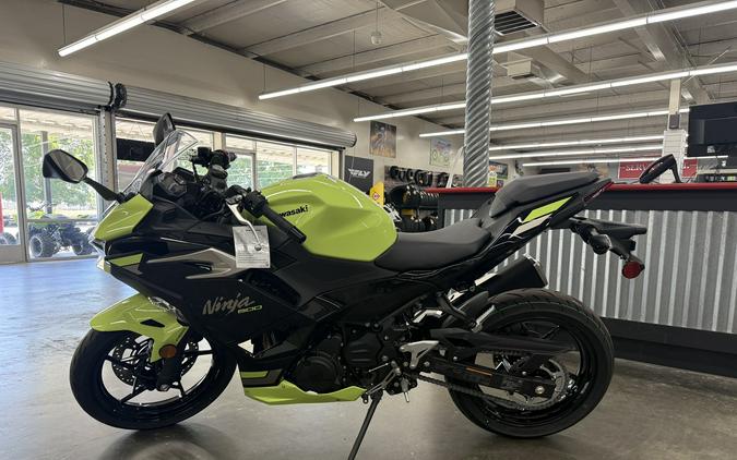 2026 NINJA 500 - Kawasaki