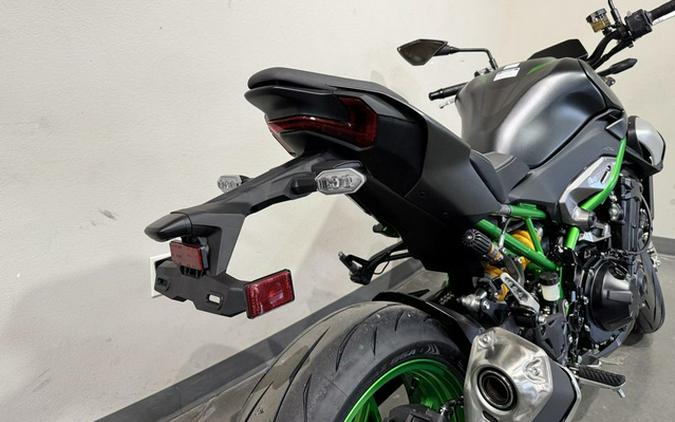 2027 Kawasaki Z900 SE ABS