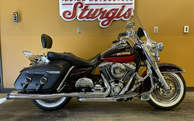 2010 Harley-Davidson® FLHRC - Road King® Classic