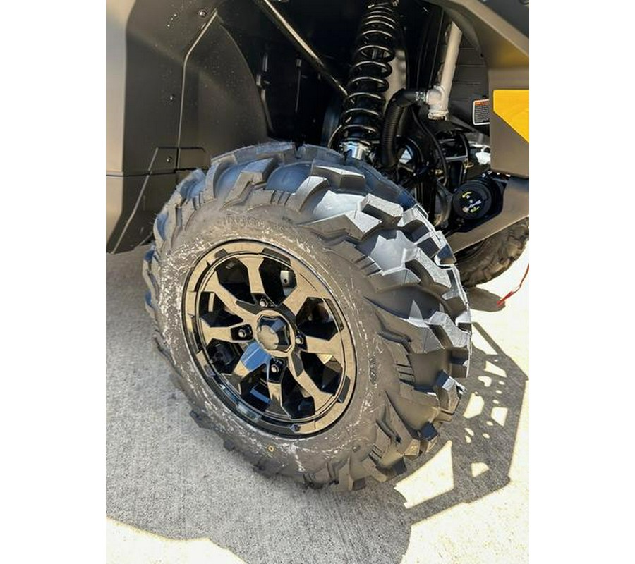 2024 Can-Am® Defender XT HD10