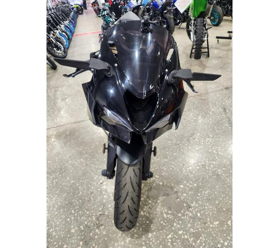 2024 Kawasaki Ninja® ZX™-6R Base