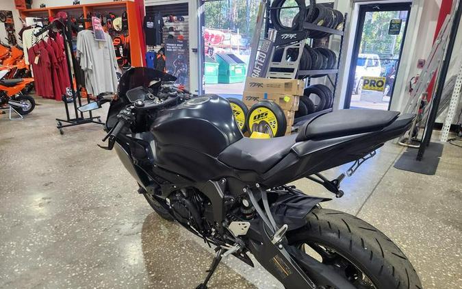 2024 Kawasaki Ninja® ZX™-6R Base