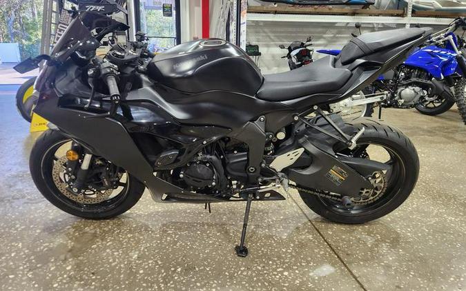 2024 Kawasaki Ninja® ZX™-6R Base