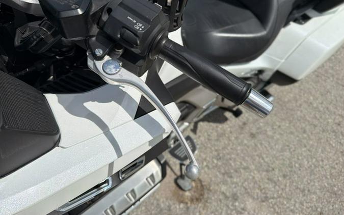 2018 Honda Gold Wing Tour Pearl White Tour Candy Ardent Red