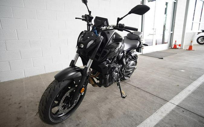 2024 Yamaha MT-07 - MATTE RAVEN BLACK