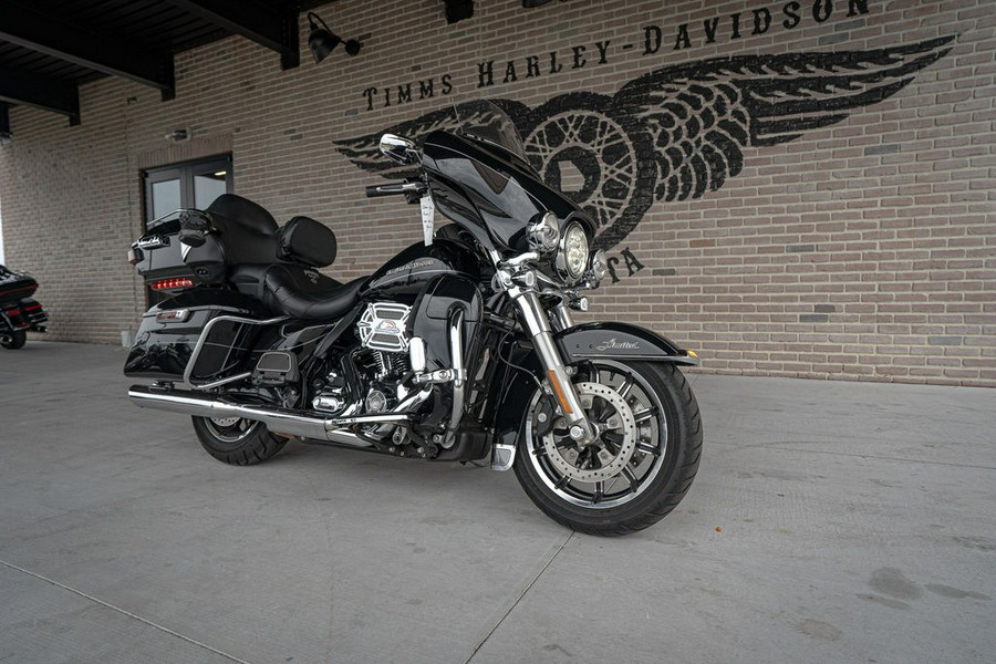 2012 Harley-Davidson® FLHTCU103