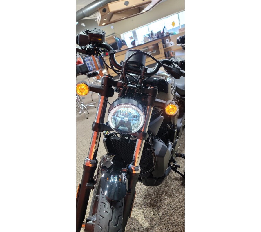 RH975 2025 Nightster™