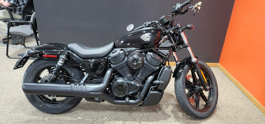 RH975 2025 Nightster™