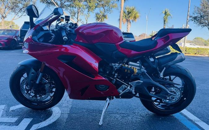 2025 Ducati Panigale V2