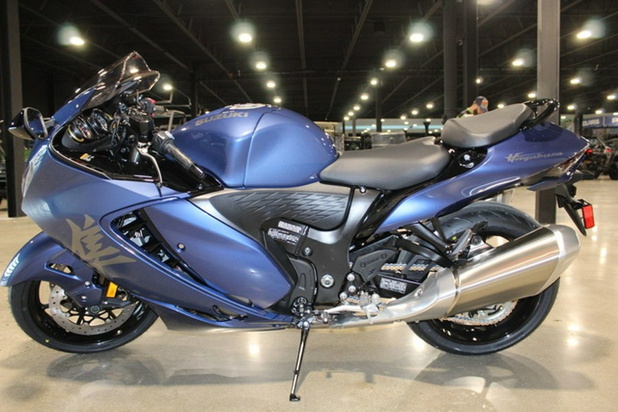 2027 Suzuki GSX1300RRZM7
