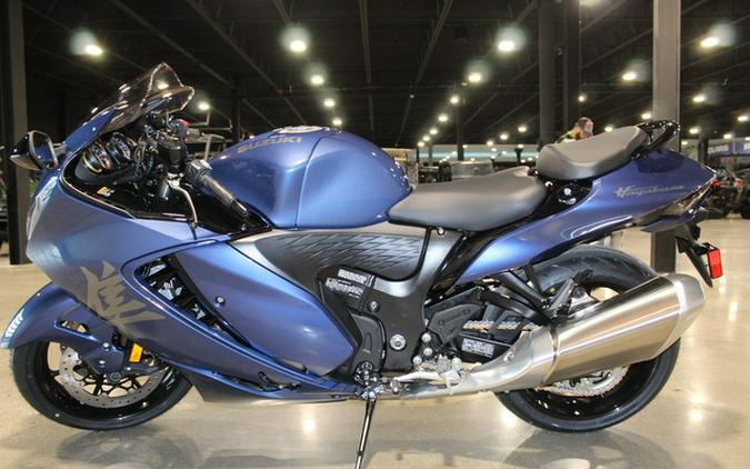 2027 Suzuki GSX1300RRZM7