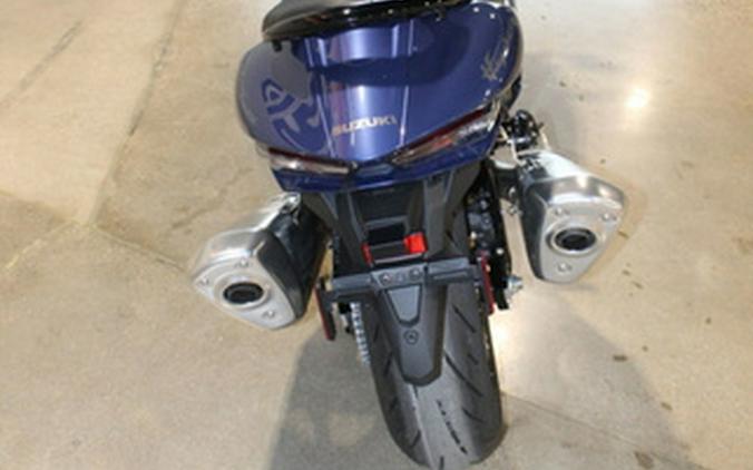 2027 Suzuki GSX1300RRZM7