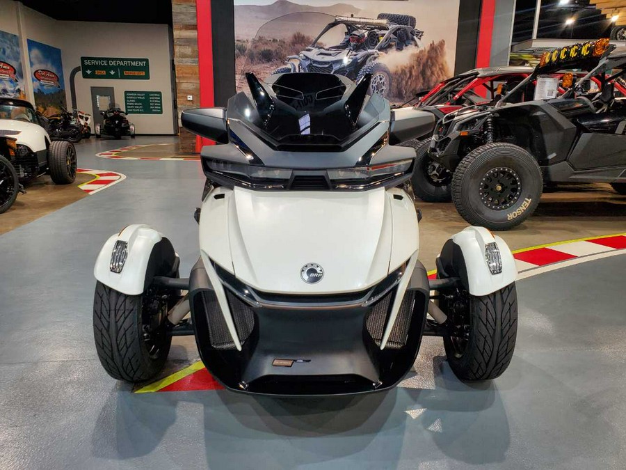 2024 CAN-AM SPYDER RT SEA-TO-SKY (SE6)