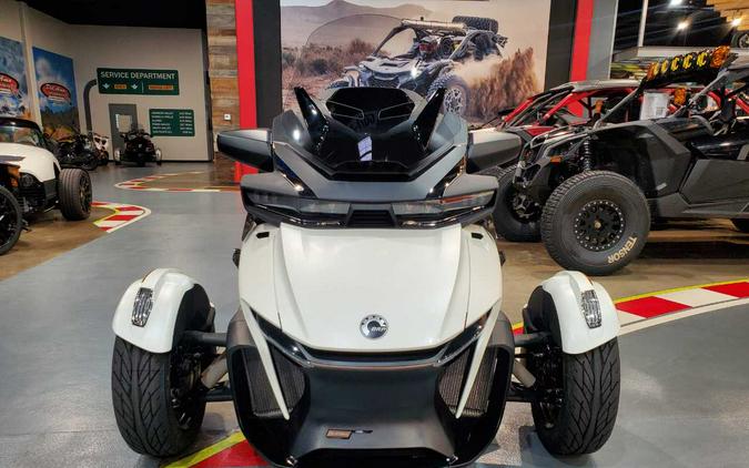 2024 CAN-AM SPYDER RT SEA-TO-SKY (SE6)