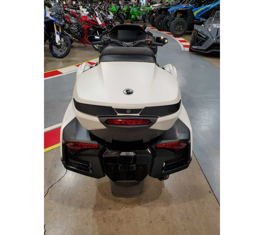 2024 CAN-AM SPYDER RT SEA-TO-SKY (SE6)