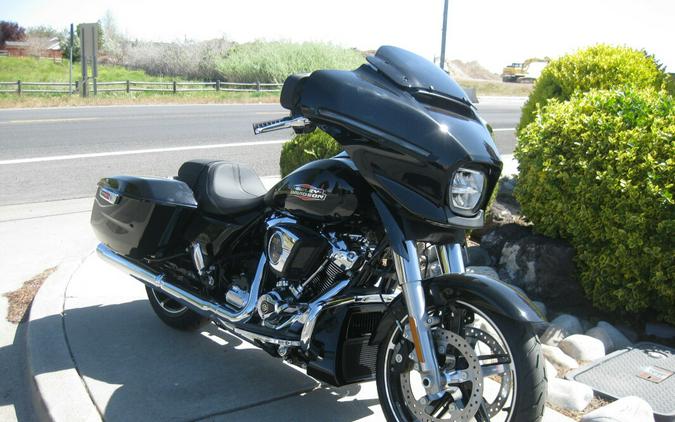 2024 Harley-Davidson Street Glide® Vivid Black