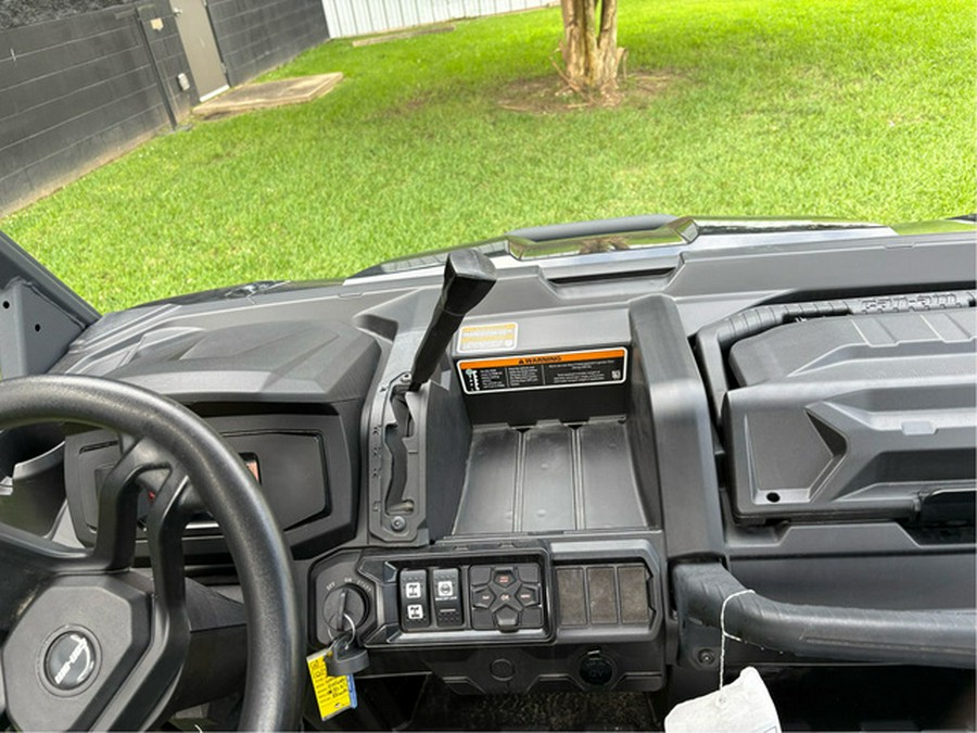 2025 Can-Am Defender XT HD10