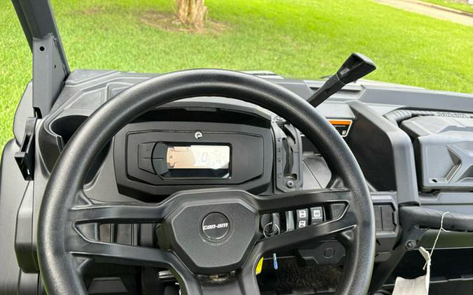 2025 Can-Am Defender XT HD10