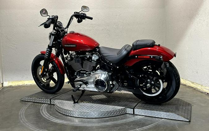 2026 Harley-Davidson® Street Bob® BRILLIANT RED