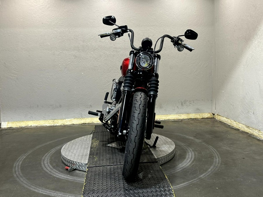 2026 Harley-Davidson® Street Bob® BRILLIANT RED