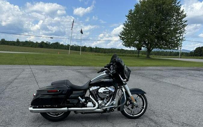2014 Harley-Davidson® Street Glide® Special Vivid Black Chrome Cast Wheels