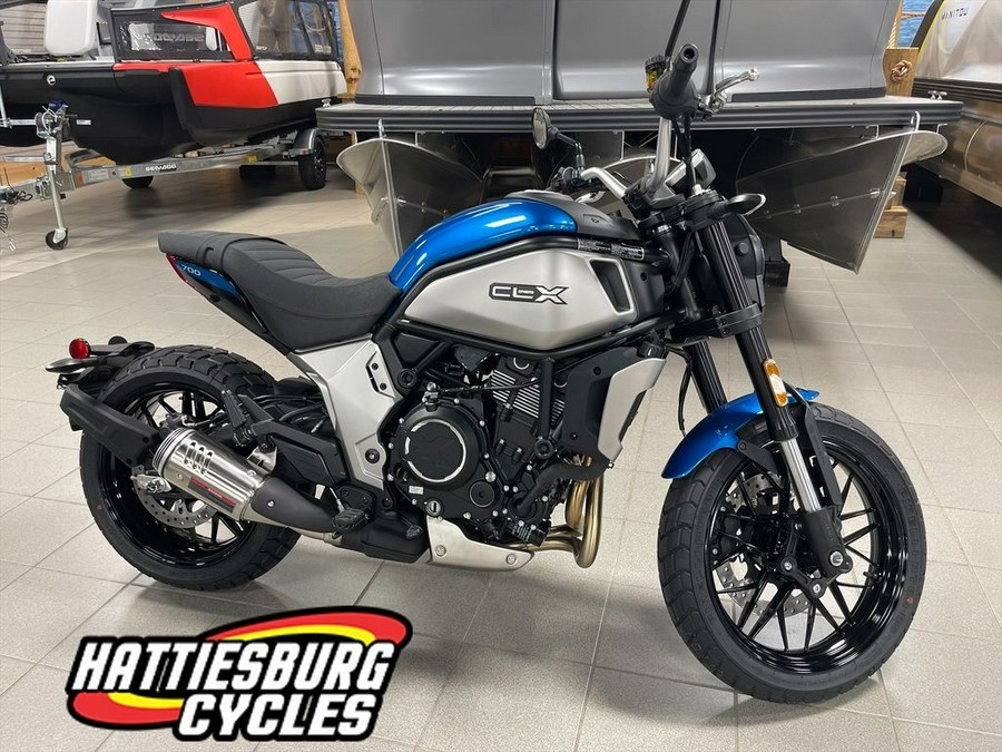 2023 CFMOTO 700 CL-X