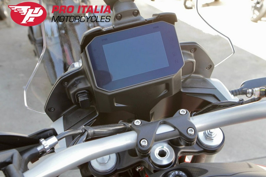 2025 Moto Guzzi V85 TT