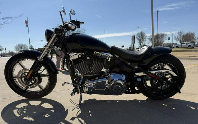 2015 Harley-Davidson® FXSB - Softail® Breakout®