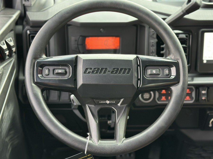 2026 Can-Am Defender MAX Lone Star Cab HD11