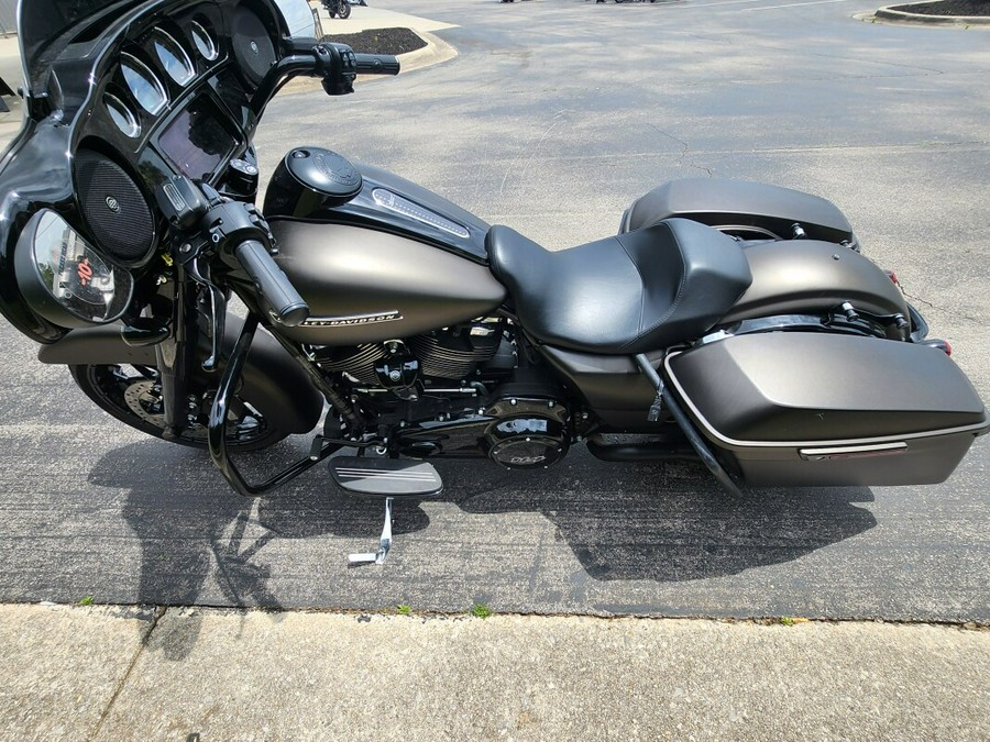 FLHXS 2020 Street Glide Special