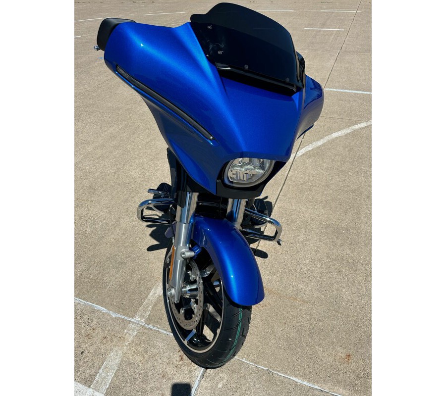 2024 Harley-Davidson Street Glide® Blue Burst