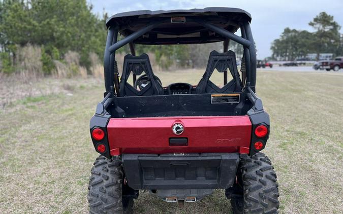 2018 Can-Am Commander XT 1000R Intense Red