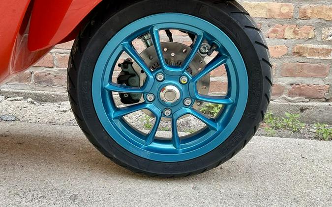 2023 Vespa Primavera 150 Color Vibe