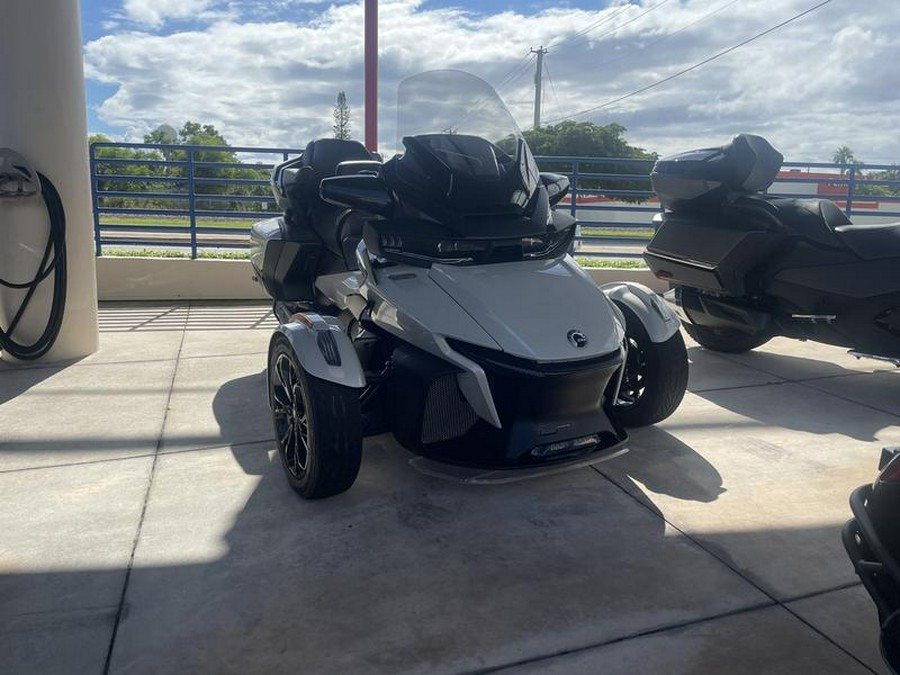 2021 Can-Am® Spyder® RT Limited Dark