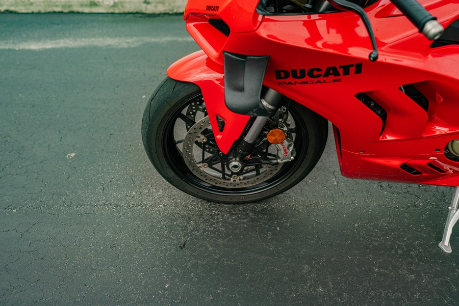 2023 Ducati Panigale V4