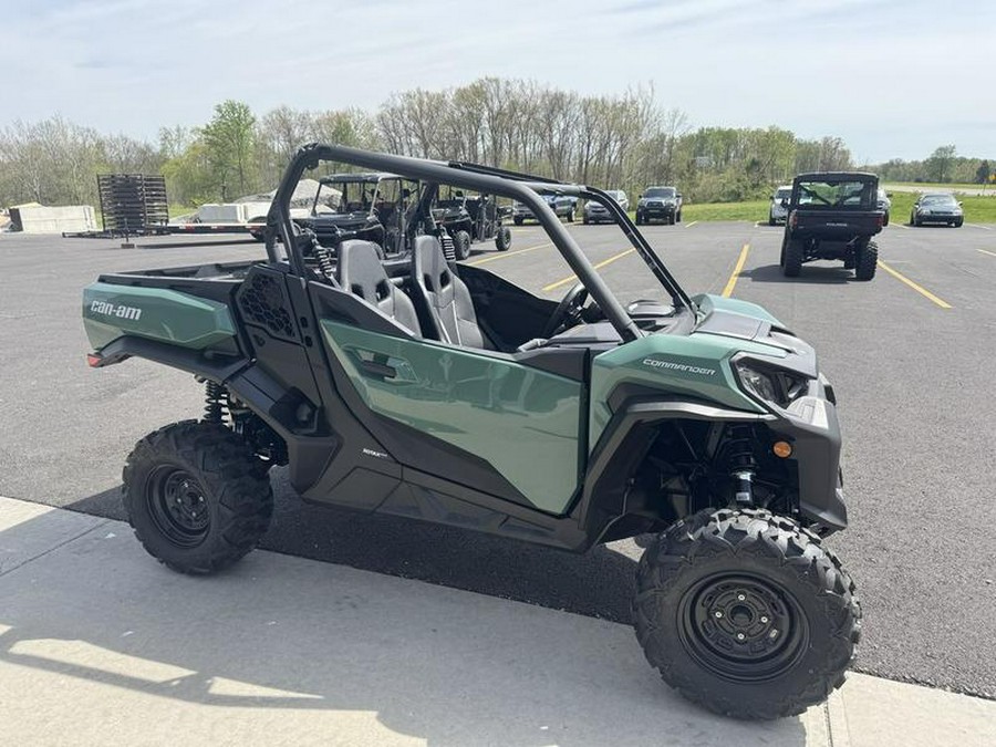 2026 Can-Am® Commander DPS 1000R