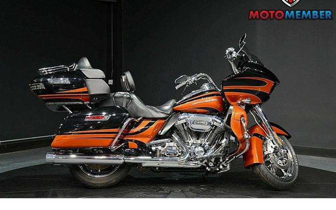 2015 Harley-Davidson FLTRUSE - CVO™ Road Glide® Ultra