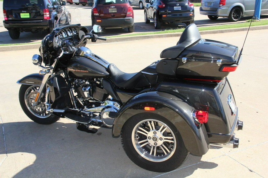 2019 Harley-Davidson® FLHTCUTG - Tri Glide® Ultra