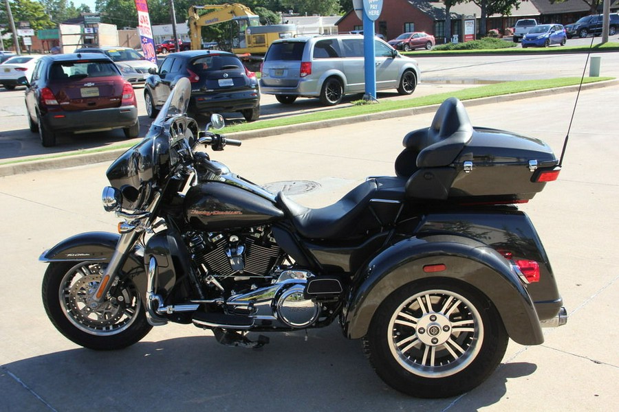 2019 Harley-Davidson® FLHTCUTG - Tri Glide® Ultra