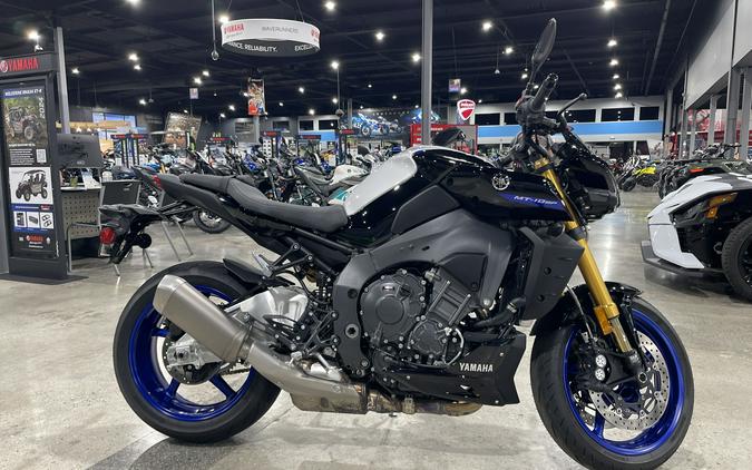 2022 Yamaha MT-10 SP Review [12 Street and Track Fast Facts]