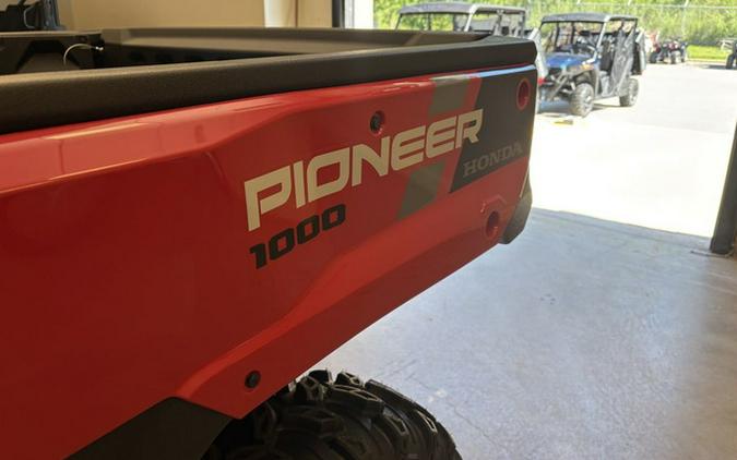 2025 Honda Pioneer 1000-6 Deluxe Crew