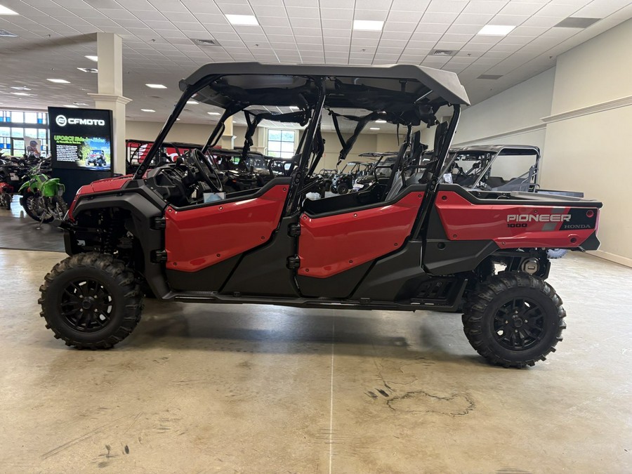 2025 Honda Pioneer 1000-6 Deluxe Crew