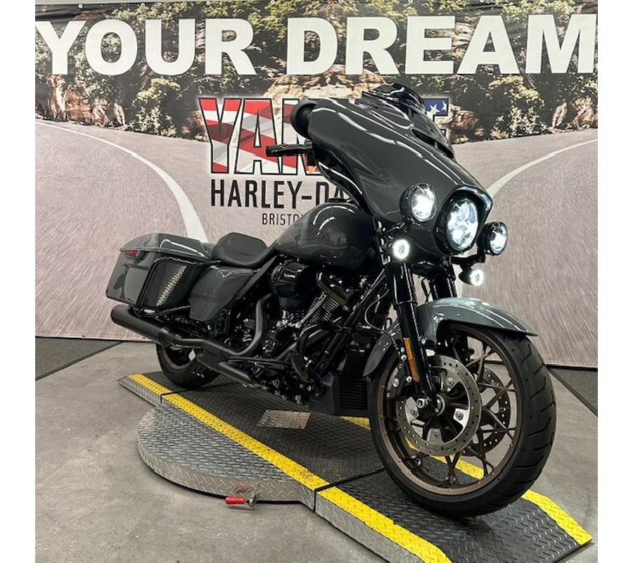 2022 FLHXST Street Glide ST