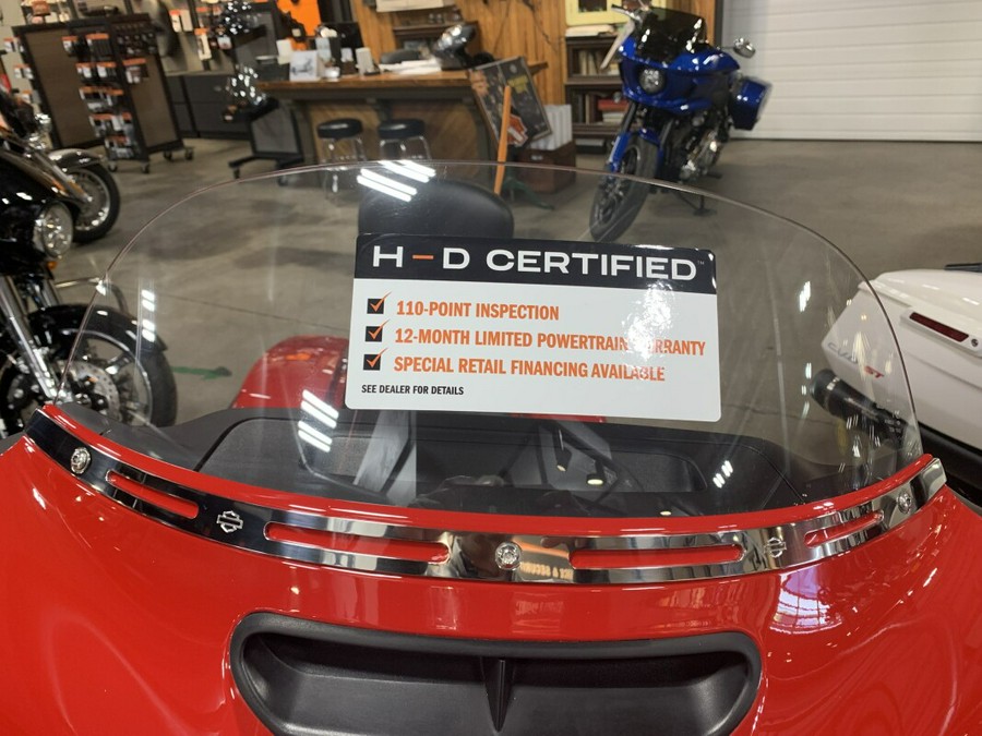 Harley-Davidson® Street Glide® 2023 FLHX Redline Red