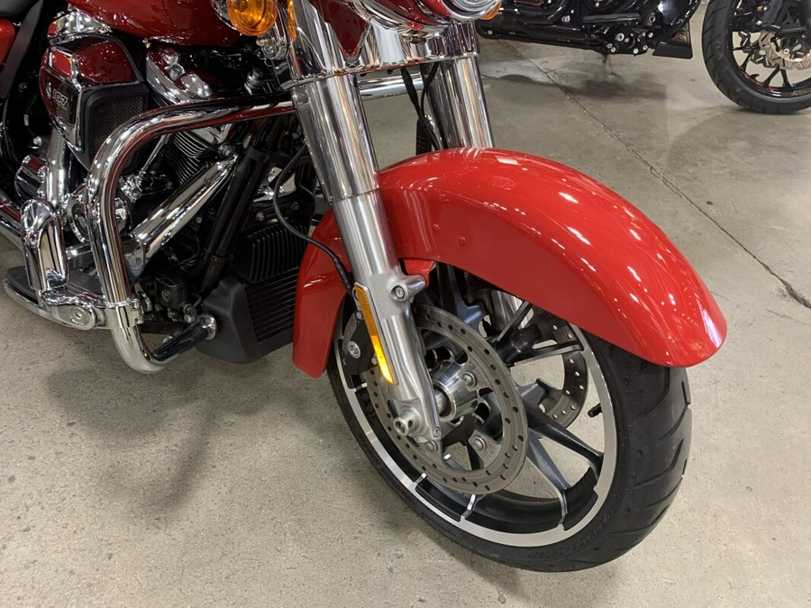 Harley-Davidson® Street Glide® 2023 FLHX Redline Red