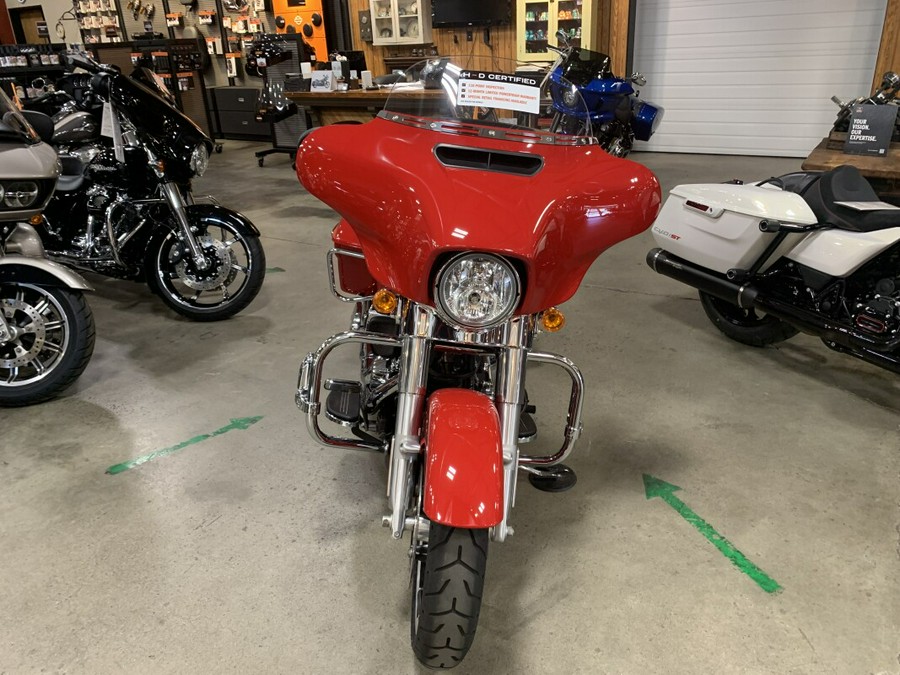Harley-Davidson® Street Glide® 2023 FLHX Redline Red