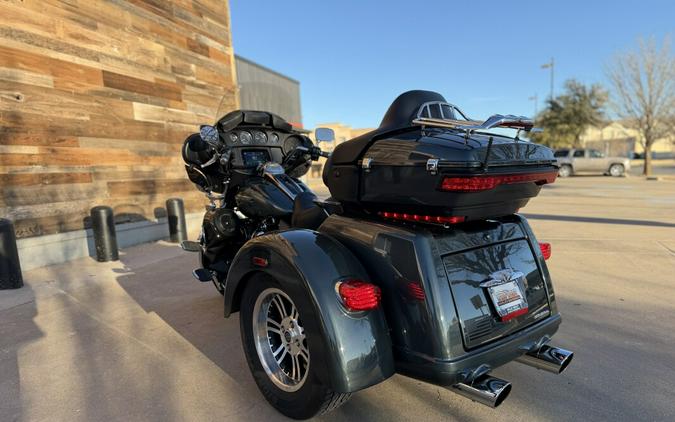 2020 Harley-Davidson® Tri Glide® Ultra Spruce